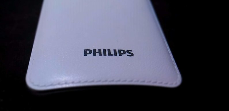 Philips DLP6006 Powerbank Review: a massive 11000 mAh power bank with triple USB